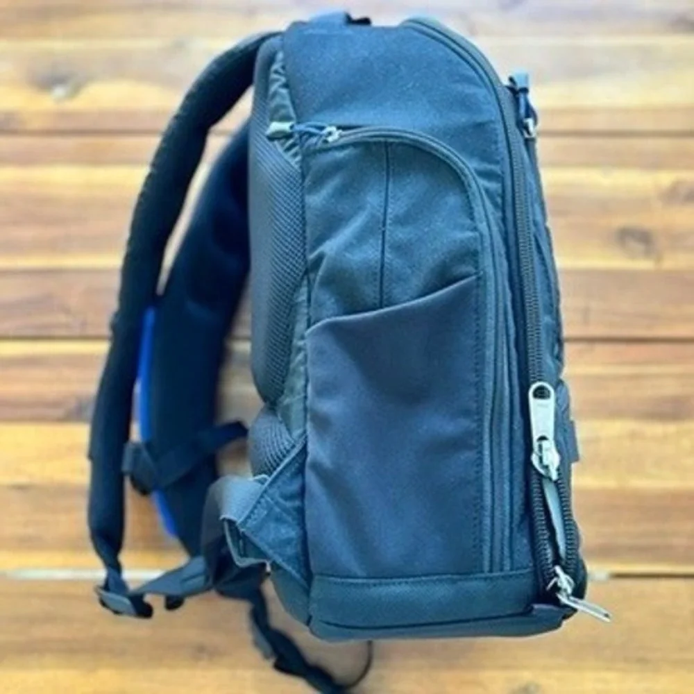Think Tank StreetWalker V2‎ Camera Backpack Black DSLR Bag w Rain Cover